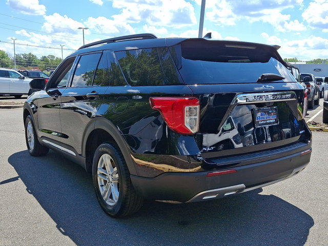 Certified 2023 Ford Explorer XLT w/ Equipment Group 202A AWD/4WD image 8