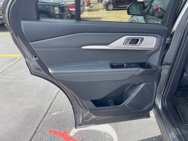 Certified 2025 Ford Explorer Active RWD image 17