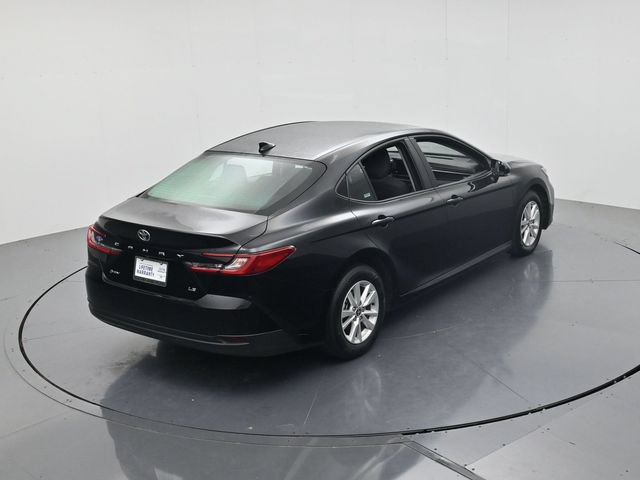 Used 2025 Toyota Camry LE FWD image 40