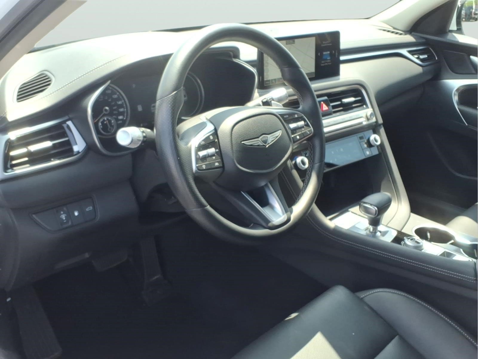 Used 2025 Genesis G70 2.5T AWD/4WD image 7