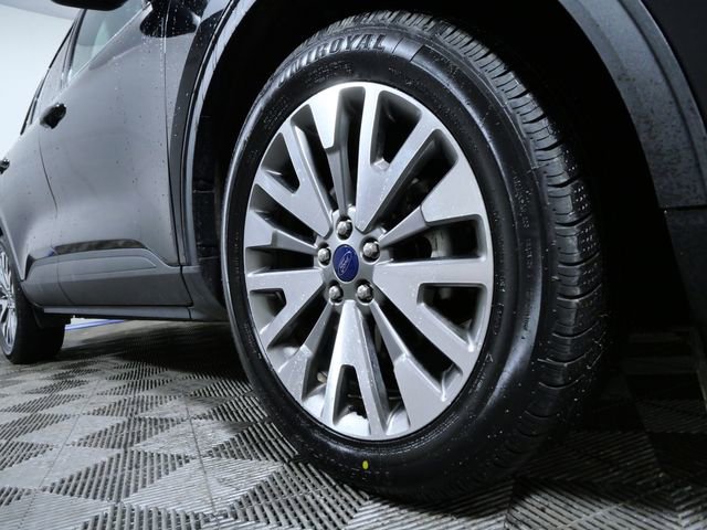 Certified 2022 Ford Escape Titanium w/ Class II Trailer Tow Package image 2