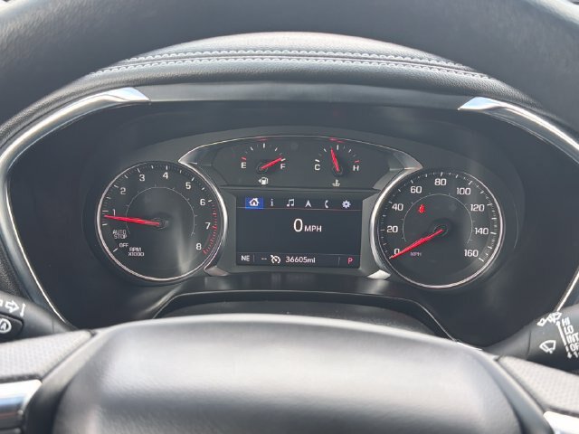 Used 2025 Chevrolet Blazer LT FWD image 11