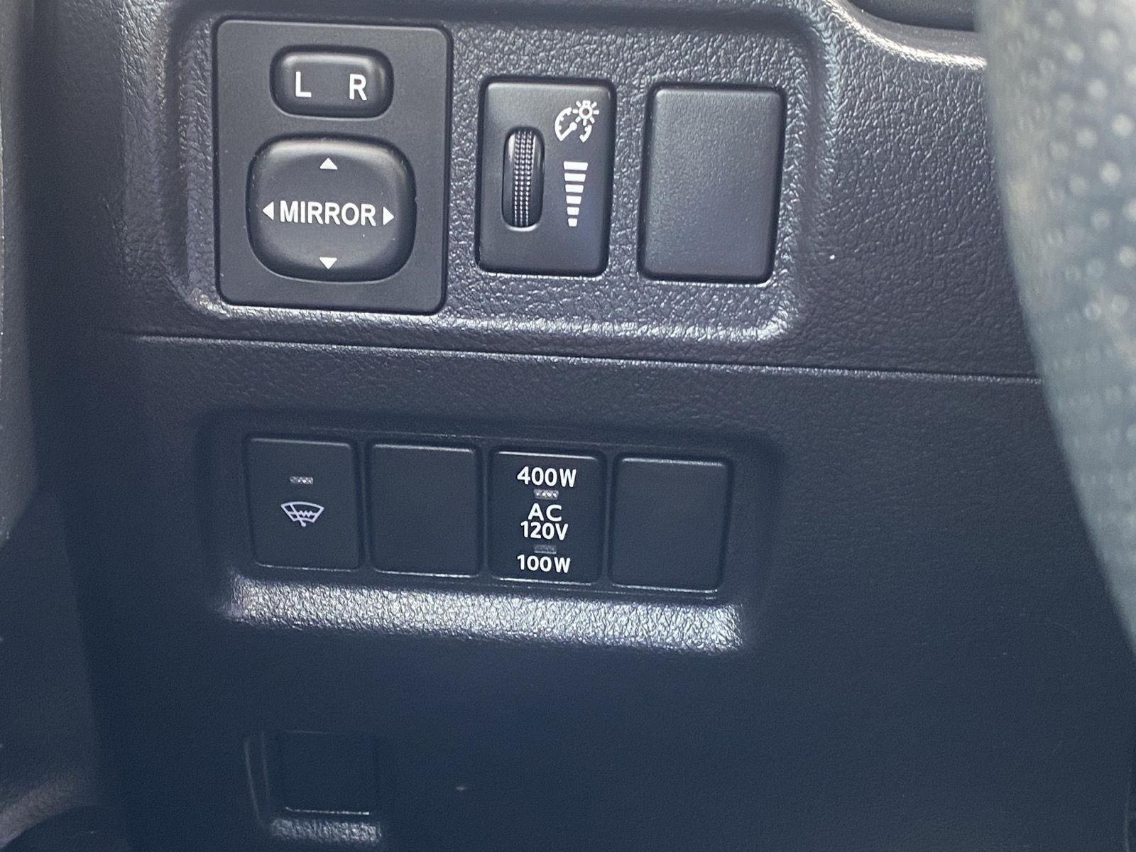 Used 2017 Toyota 4Runner TRD Off-Road Premium AWD/4WD image 18