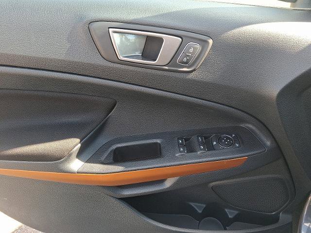 Certified 2022 Ford EcoSport SE w/ SE Appearance Package image 12