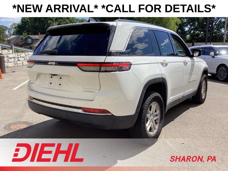 Used 2022 Jeep Grand Cherokee Laredo w/ Luxury Tech Group I AWD/4WD image 7