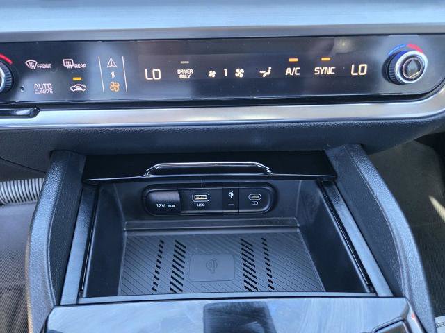 Used 2025 Kia Sportage EX w/ EX Premium Package AWD/4WD image 19