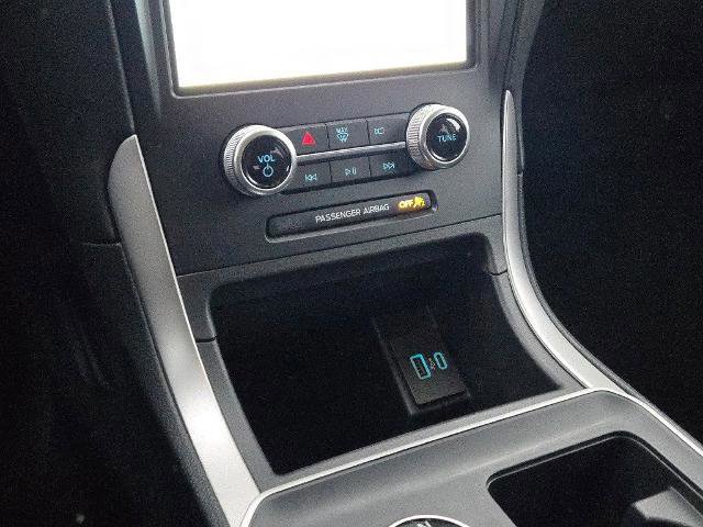 Certified 2022 Ford Edge SE w/ Black Appearance Package image 22