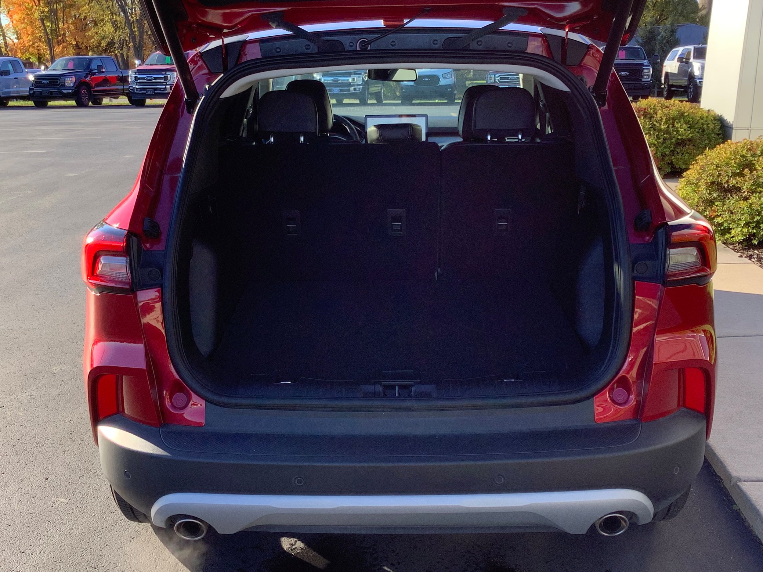 Certified 2023 Ford Escape Platinum AWD/4WD image 6