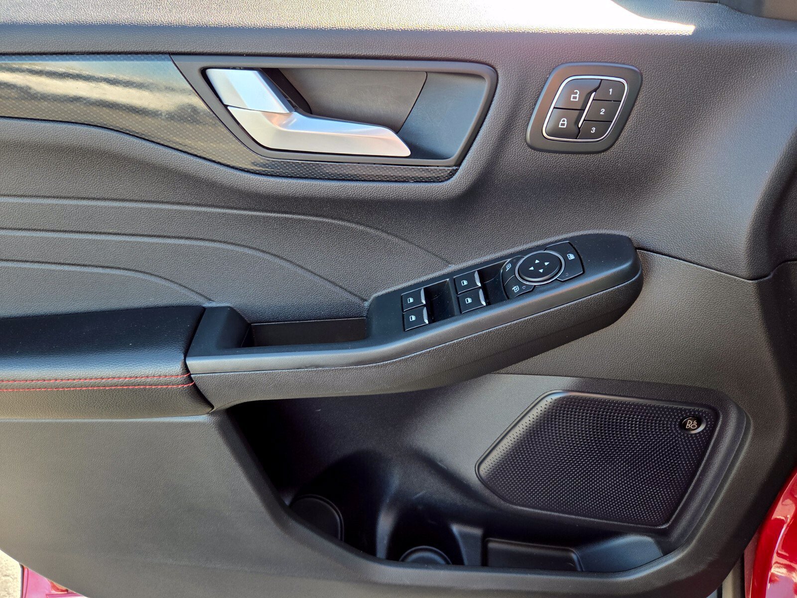 Certified 2024 Ford Escape ST-Line Elite w/ Premium Technology Package AWD/4WD image 18