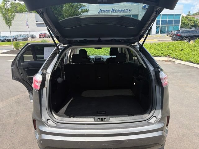 Certified 2024 Ford Edge SE w/ Black Appearance Package AWD/4WD image 18