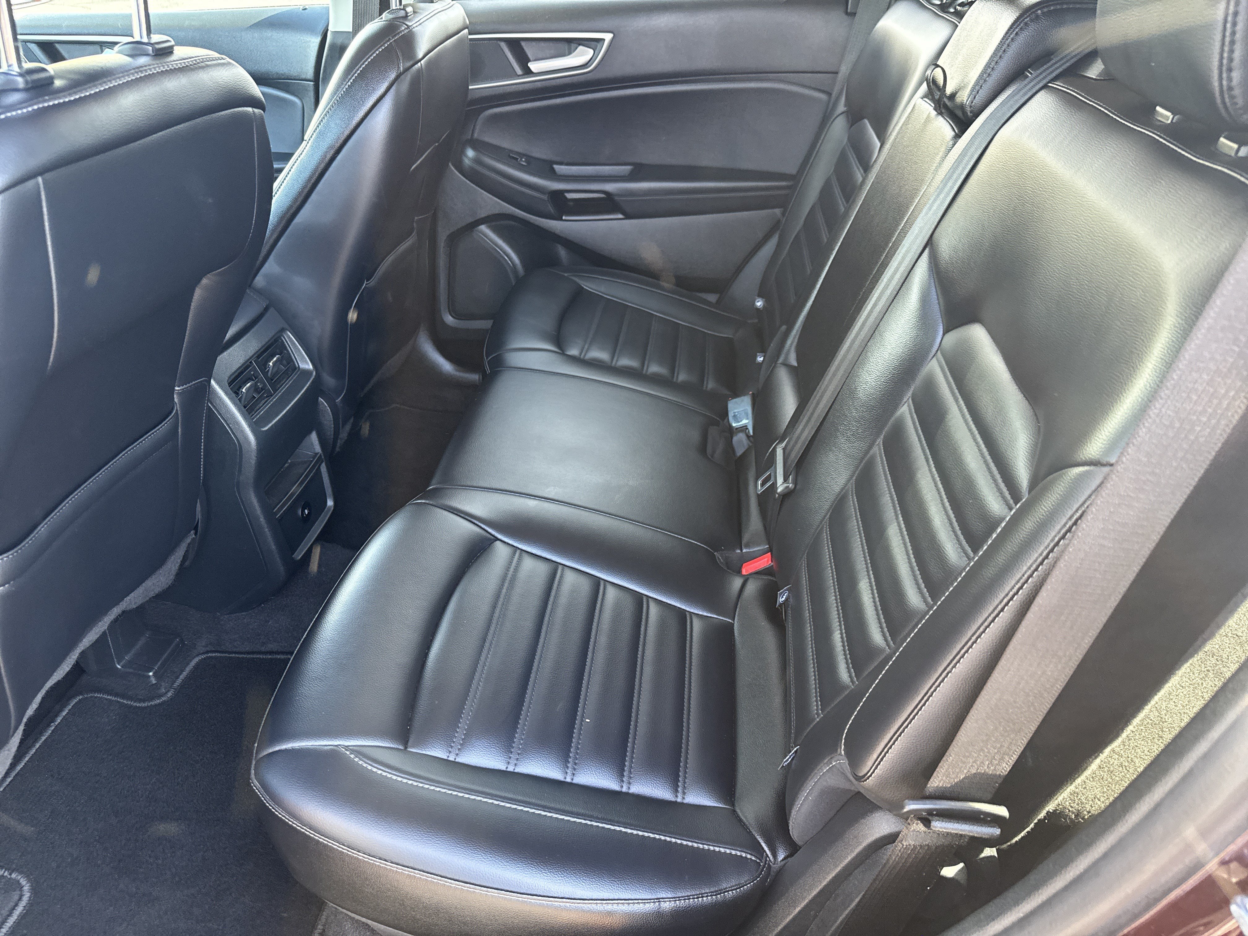 Certified 2024 Ford Edge SEL AWD/4WD image 11
