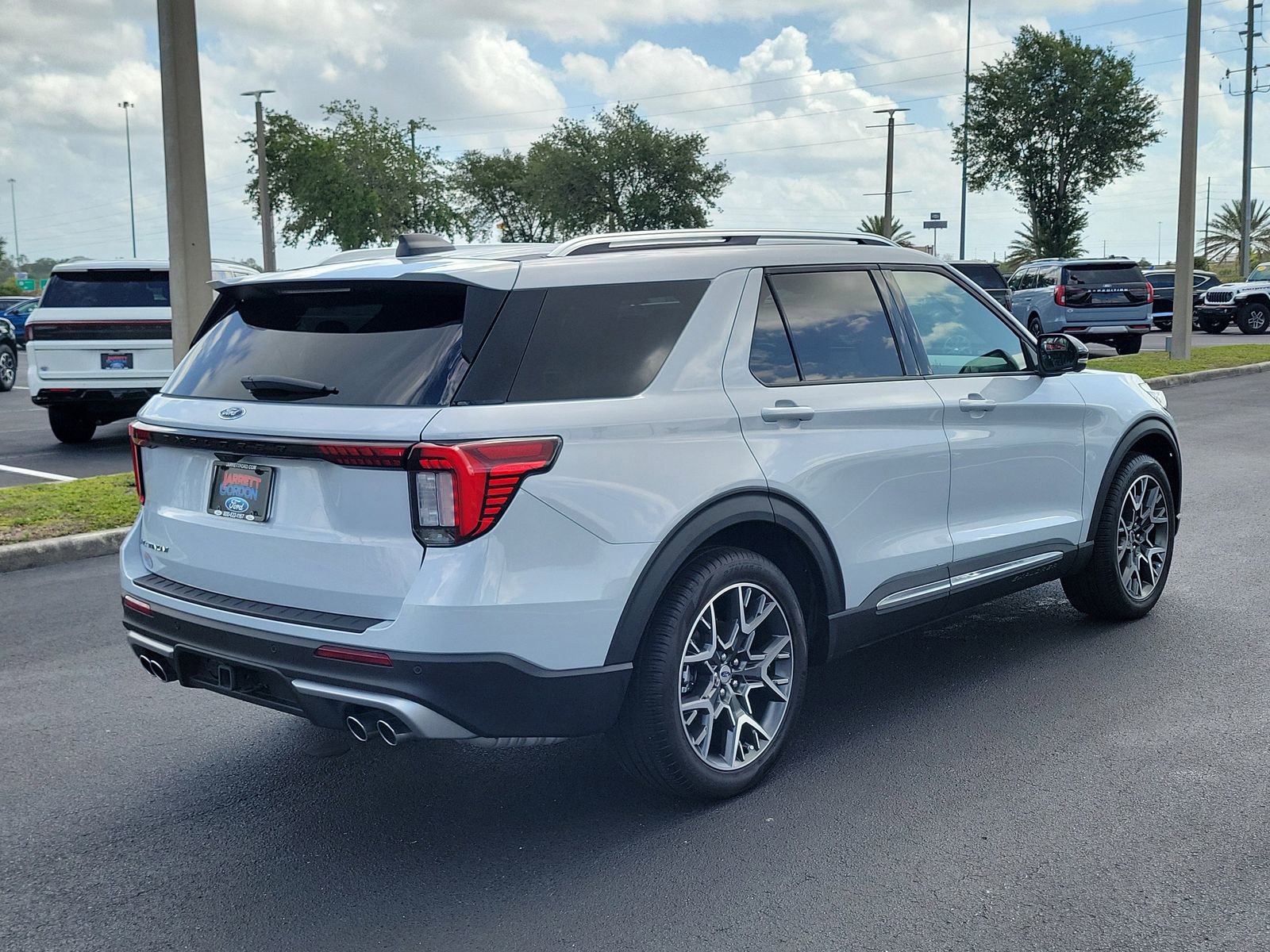 Certified 2025 Ford Explorer Platinum w/ Ultimate Package RWD image 4
