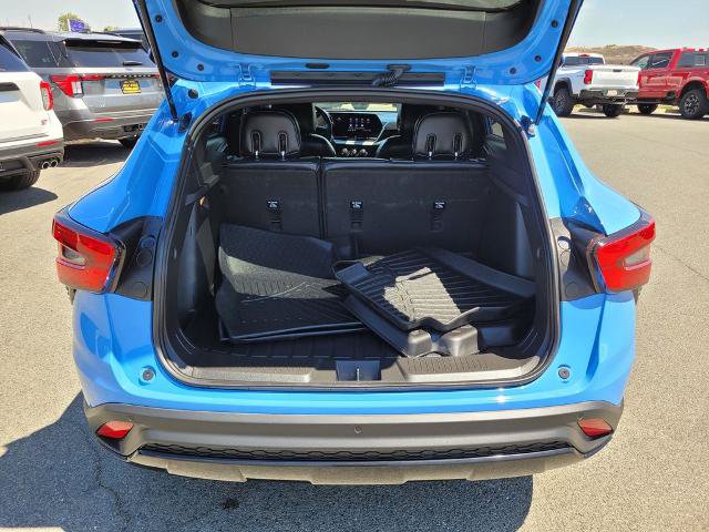 Used 2024 Chevrolet Trax RS w/ Sunroof Package FWD image 10