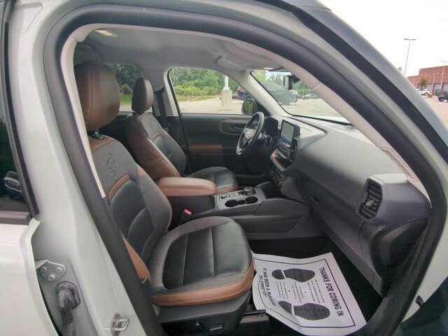 Certified 2022 Ford Bronco Sport Outer Banks w/ Tech Package AWD/4WD image 27