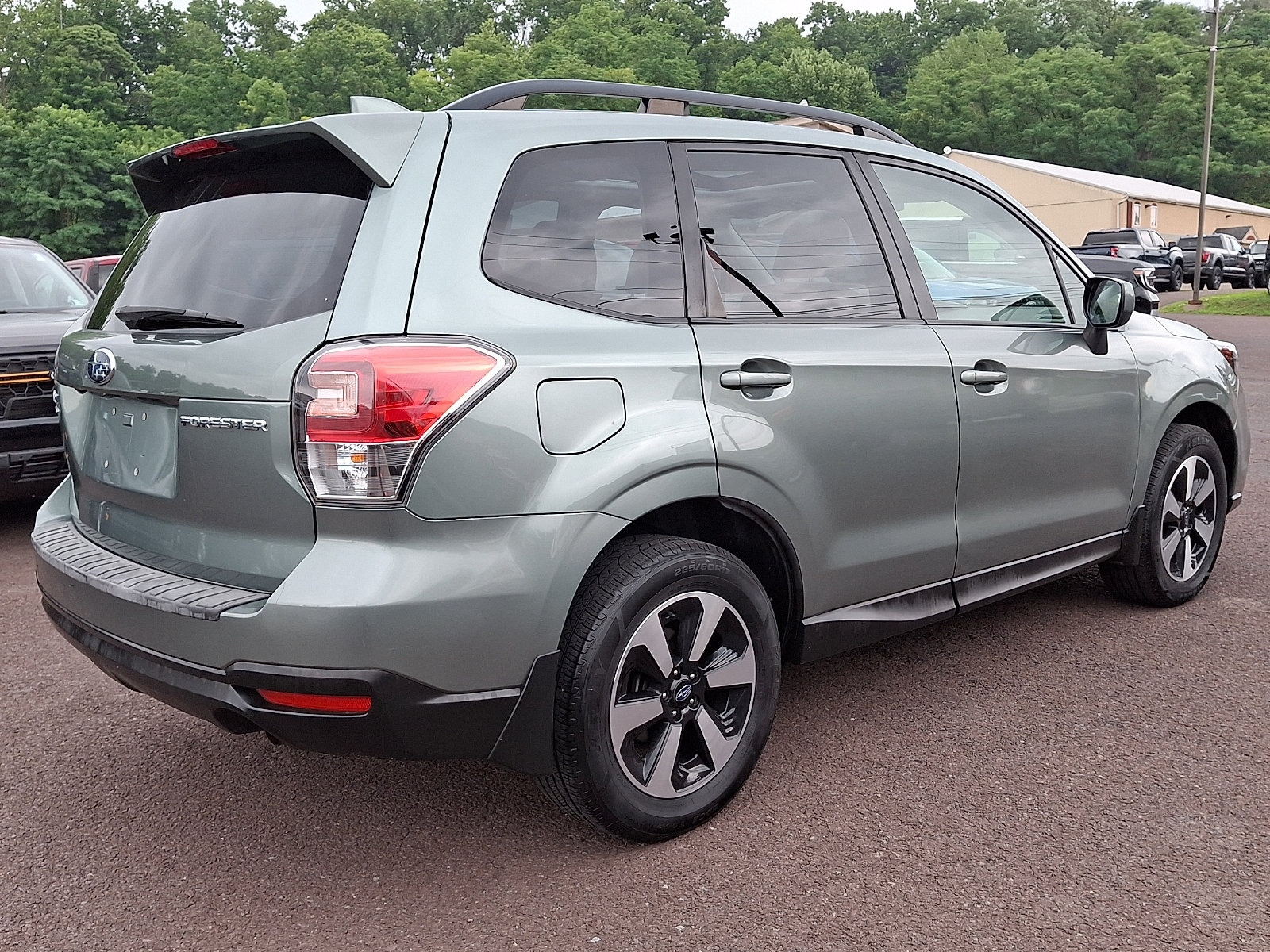 Used 2018 Subaru Forester 2.5i Premium w/ Protection Package #1 AWD/4WD image 11