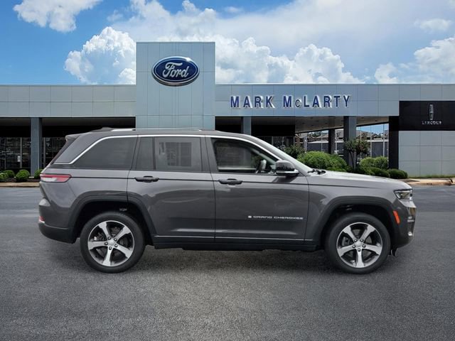 Used 2022 Jeep Grand Cherokee Limited 4xe w/ Luxury Tech Group II AWD/4WD image 6