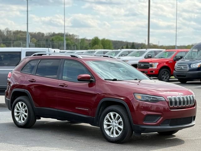 Used 2020 Jeep Cherokee Latitude w/ Cold Weather Group AWD/4WD image 33