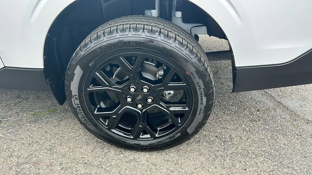 Certified 2025 Ford Maverick XLT w/ Black Appearance Package image 6