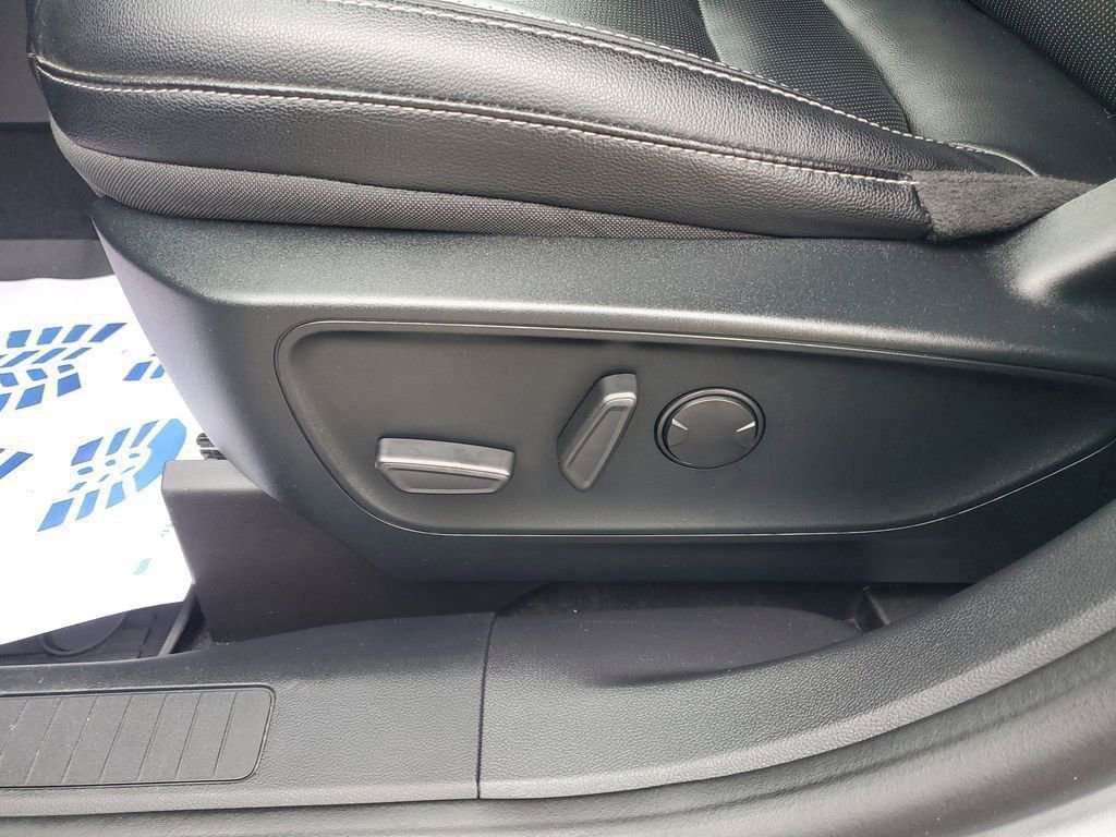 Certified 2022 Ford Escape SEL image 19