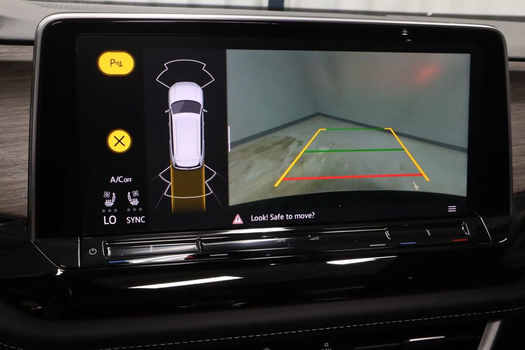 Used 2024 Volkswagen Atlas SEL AWD/4WD image 10