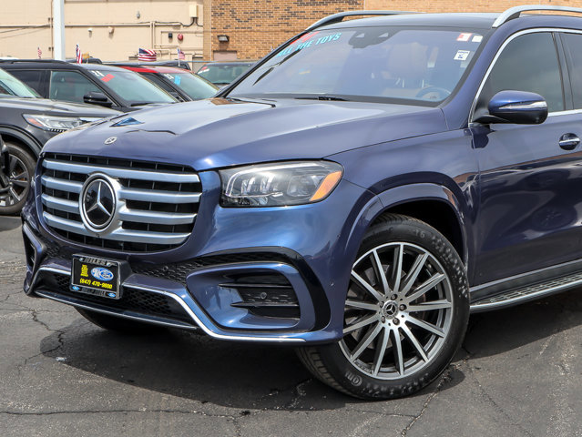 Used 2024 Mercedes-Benz GLS 580 4MATIC image 2