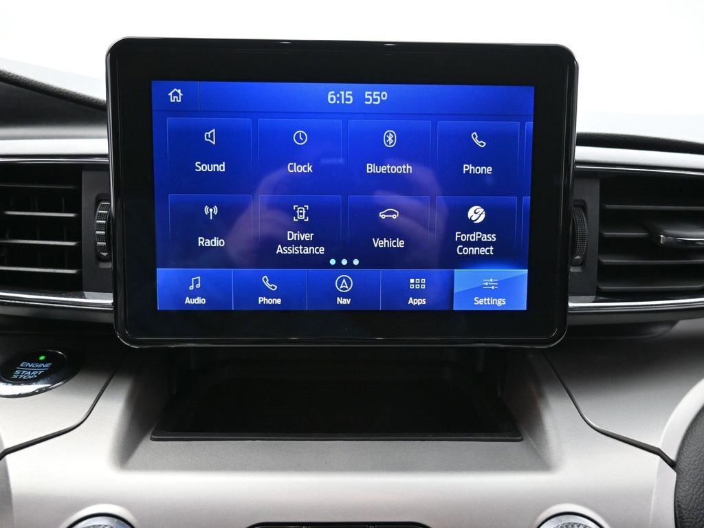 Certified 2021 Ford Explorer XLT w/ Equipment Group 202A image 4