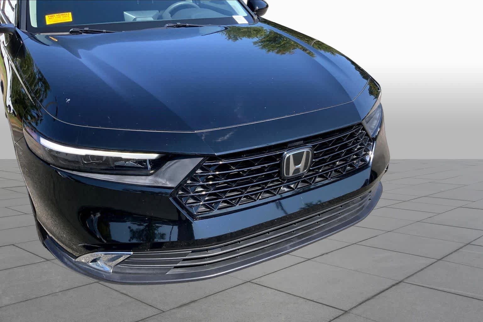 Used 2023 Honda Accord EX image 30