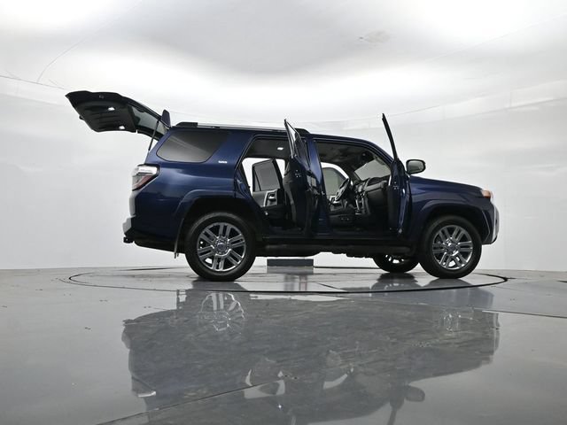 Used 2024 Toyota 4Runner SR5 Premium w/ Moonroof Package AWD/4WD image 56