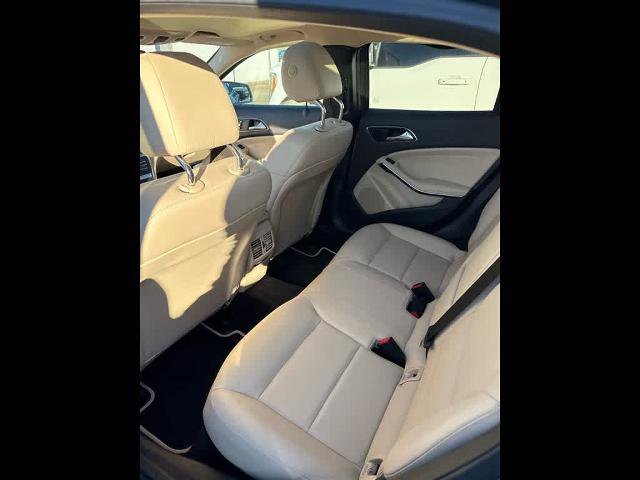 Used 2019 Mercedes-Benz GLA 250 4MATIC image 8