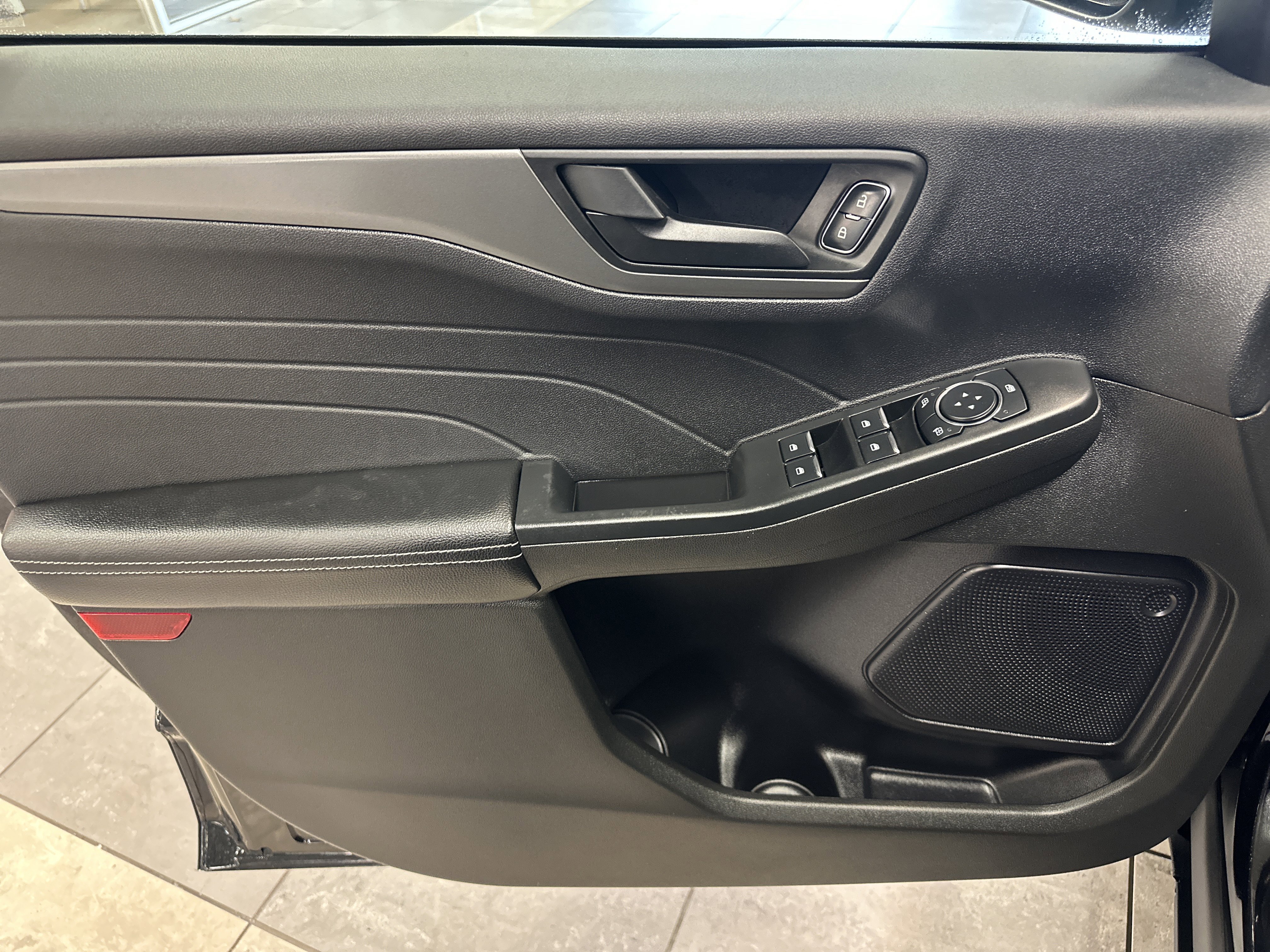 Certified 2023 Ford Escape Active w/ Cold Weather Package image 19