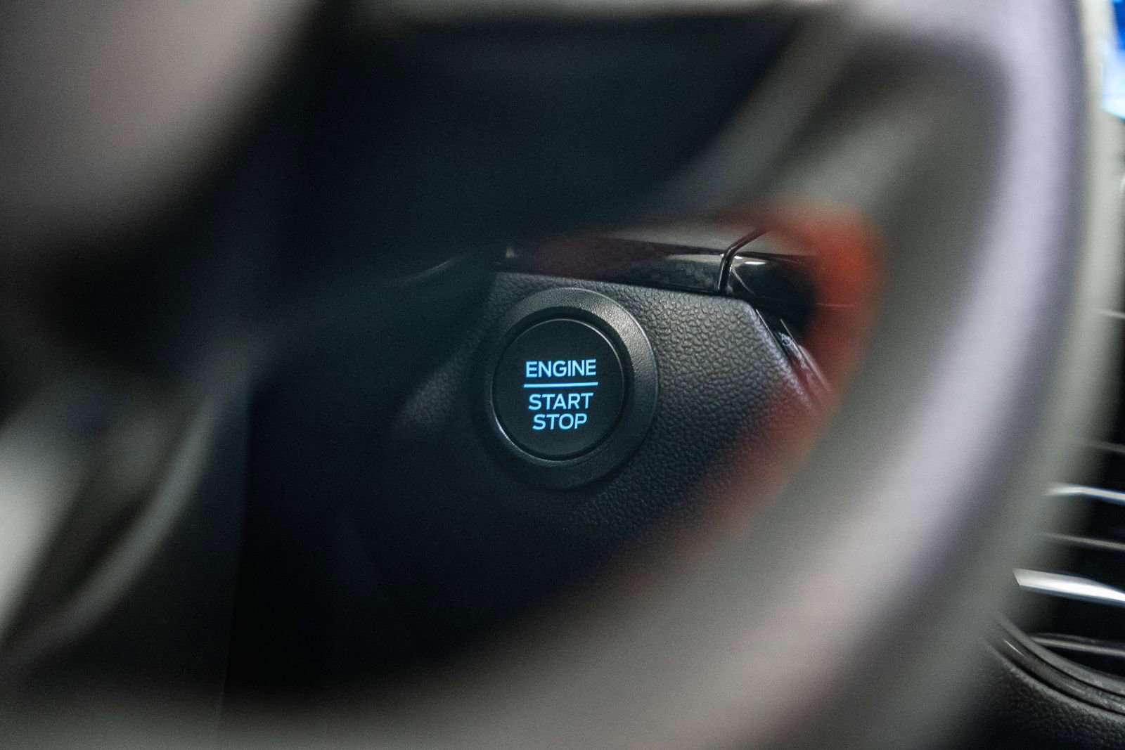 Certified 2025 Ford Escape ST-Line image 33