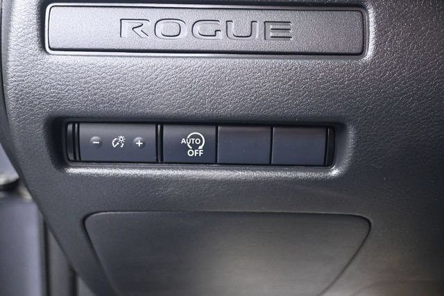 Used 2025 Nissan Rogue S AWD/4WD image 8