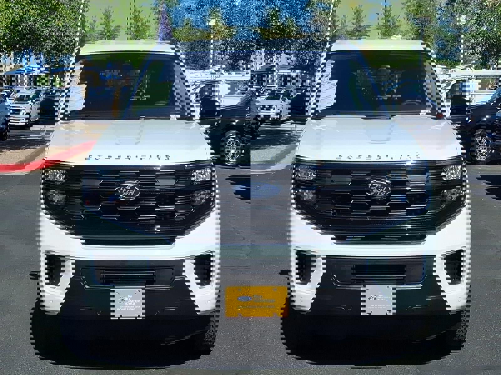 Certified 2025 Ford Expedition Active image 8