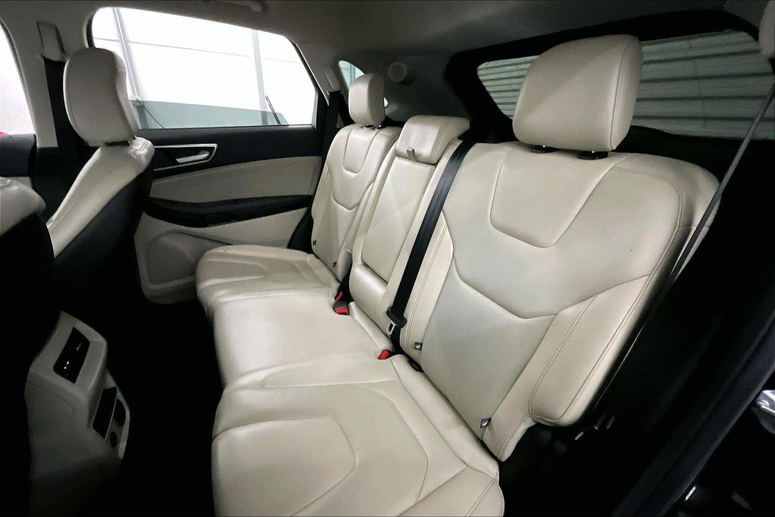 Certified 2021 Ford Edge Titanium image 25