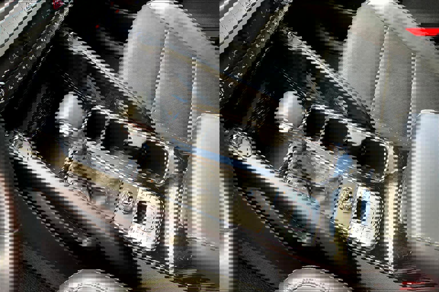 Used 2025 Kia Telluride S image 16