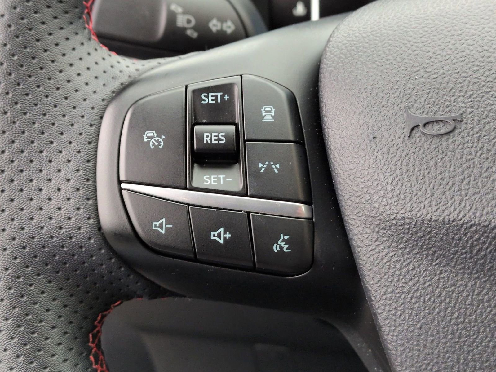 Certified 2023 Ford Escape ST-Line w/ Tech Pack #1 image 25