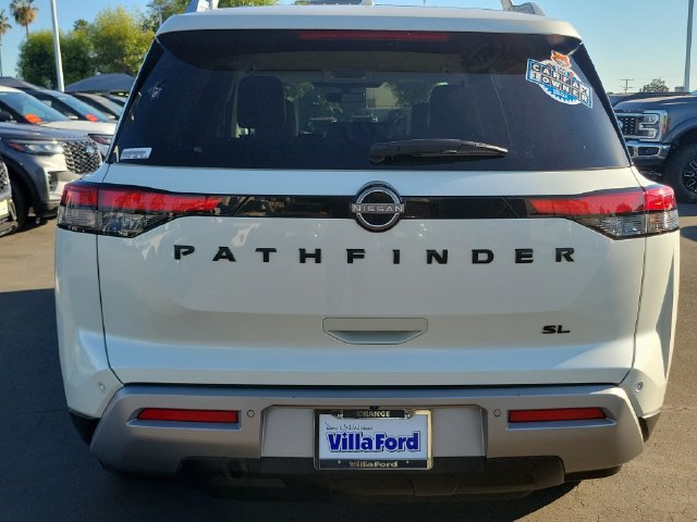 Used 2023 Nissan Pathfinder SL w/ Lighting Package (N92) FWD image 19
