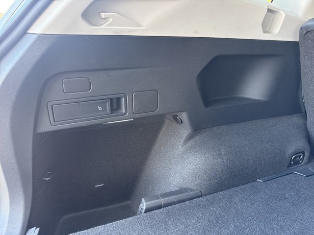 Used 2024 Volkswagen Tiguan SE AWD/4WD image 43
