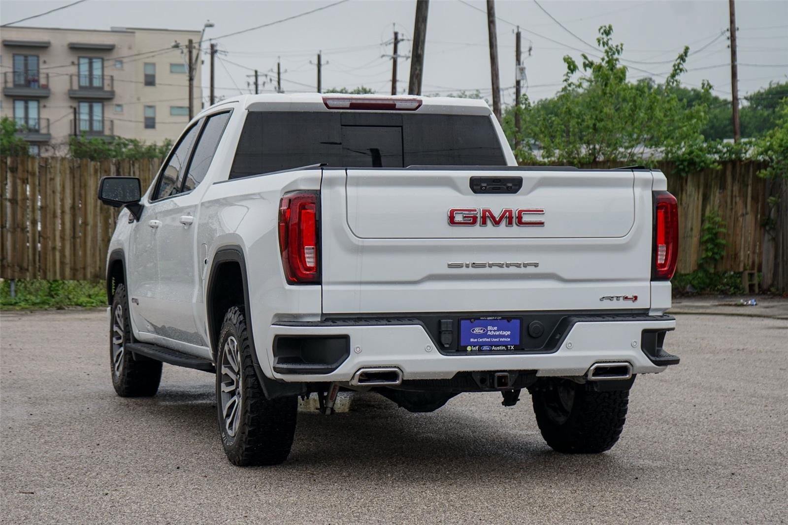 Used 2023 GMC Sierra 1500 AT4 w/ AT4 Premium Package AWD/4WD image 6