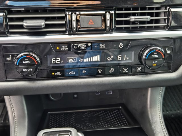 Used 2023 Nissan Pathfinder SL w/ SL Premium Package FWD image 16