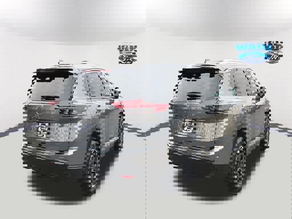 Used 2024 Nissan Rogue SV w/ SV Premium Package image 5