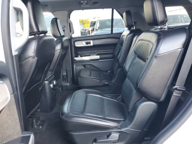 Certified 2022 Ford Explorer Limited w/ Equipment Group 301A image 10