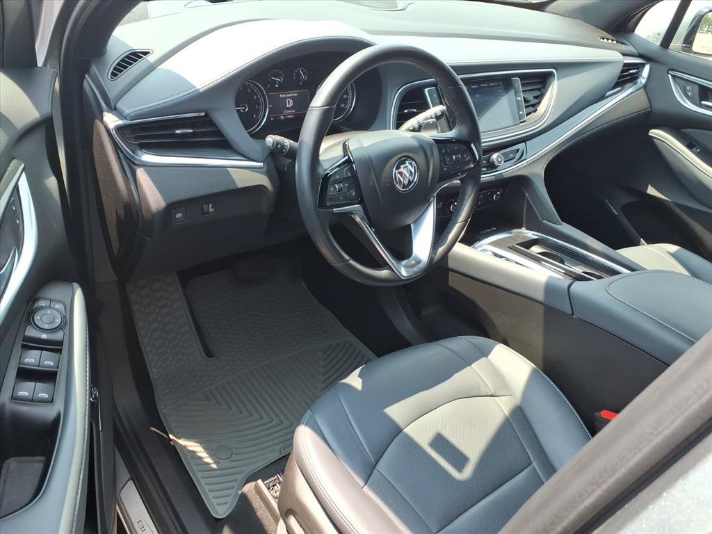 Used 2023 Buick Enclave Essence w/ Sport Touring Edition FWD image 11