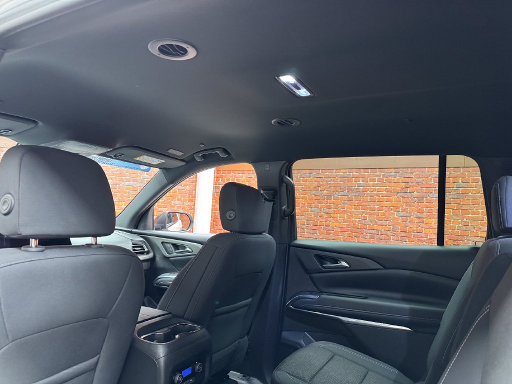Used 2026 Chevrolet Traverse LT FWD image 27