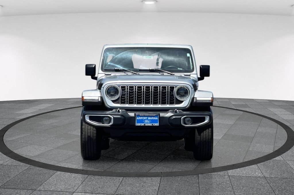 Used 2024 Jeep Wrangler Unlimited Sahara AWD/4WD image 11
