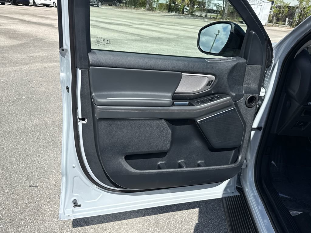 Certified 2025 Ford Expedition Max Active image 13