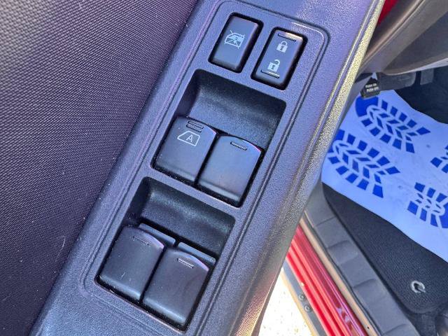 Used 2022 Nissan Frontier SV AWD/4WD image 18
