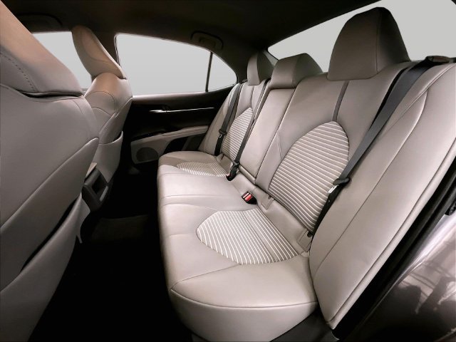Used 2019 Toyota Camry SE FWD image 25