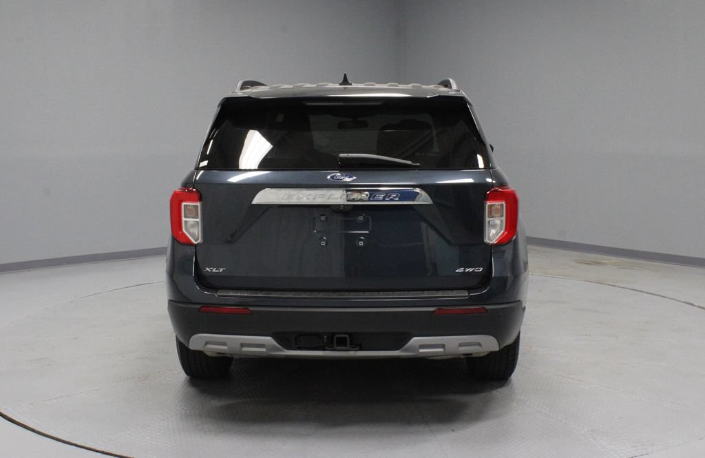 Certified 2022 Ford Explorer XLT w/ Equipment Group 202A AWD/4WD image 10