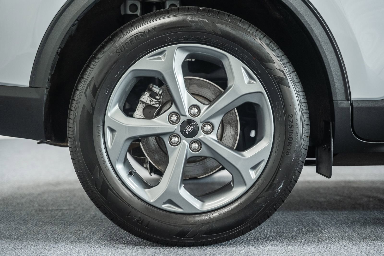 Certified 2025 Ford Escape ST-Line image 22